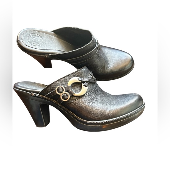 Nurture Whisper black leather block heel Slip On Women's Size US 8.5 M goth - Picture 1 of 9